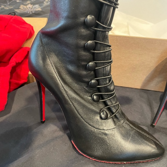 Christian Louboutin-FRENCH TUTU 100 NAPPA- New -added none slip soles - Picture 3 of 5